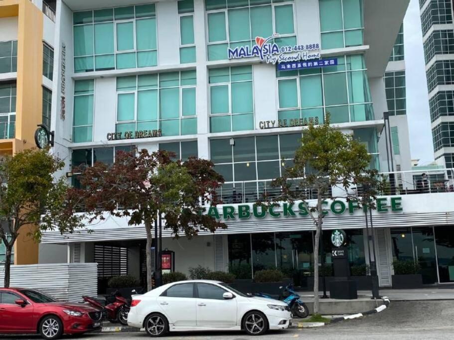Maritime Suite Duplex Penang- Pemandangan Laut George Town Eksteriør billede